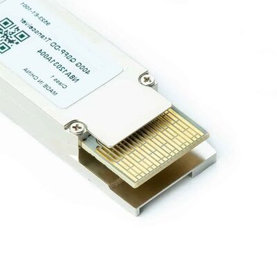 40Gb/s QSFP+에서 4 x 10Gb/s SFP+ 액티브 광 케이블 (AOC) 브레이크오웃 MSA 표준을 준수
